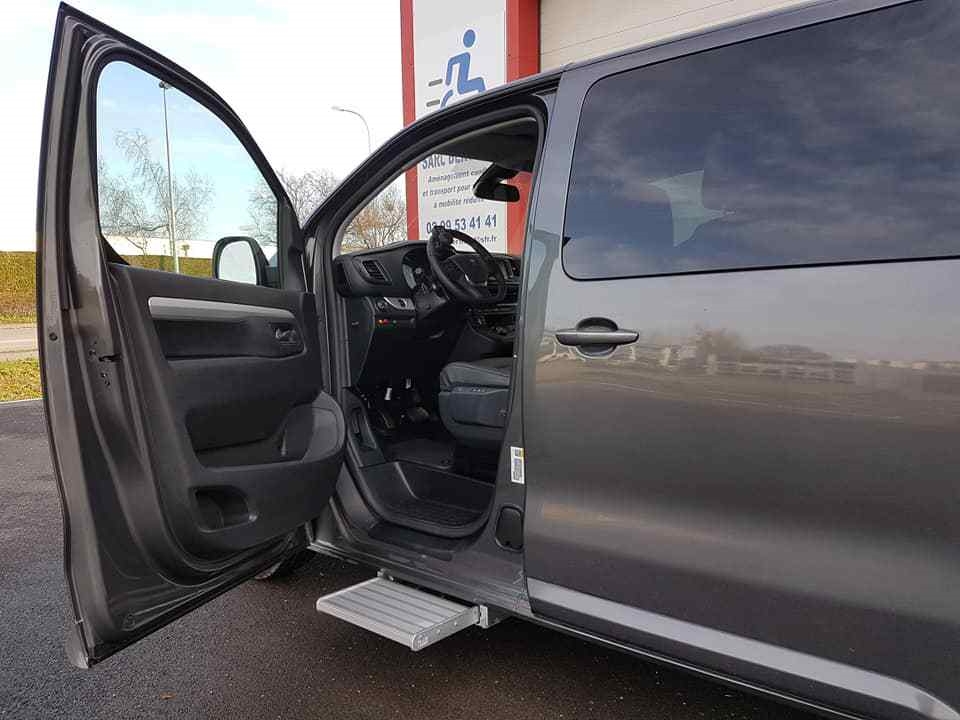 GARAGE BERTRAND Amenagement De Vehicule Pour Handicapes Rennes BLOC TRANSFERT DE PERSONNES 3